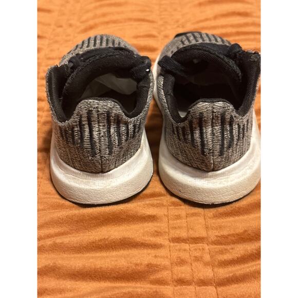 Size 6K Children Adidas Swift Run Easy - Mesh Black - Picture 5 of 7